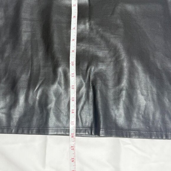 Good American Vegan Leather Miniskirt - Picture 4 of 5